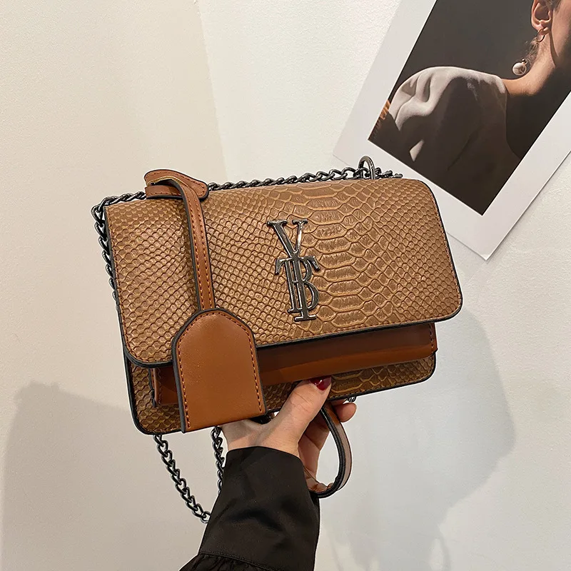 

2025 Women's Snake Print Crossbody Bag Vintage Adjustable Chain Strap Shoulder Purse Niche Designer Vegan Leather Day to Night