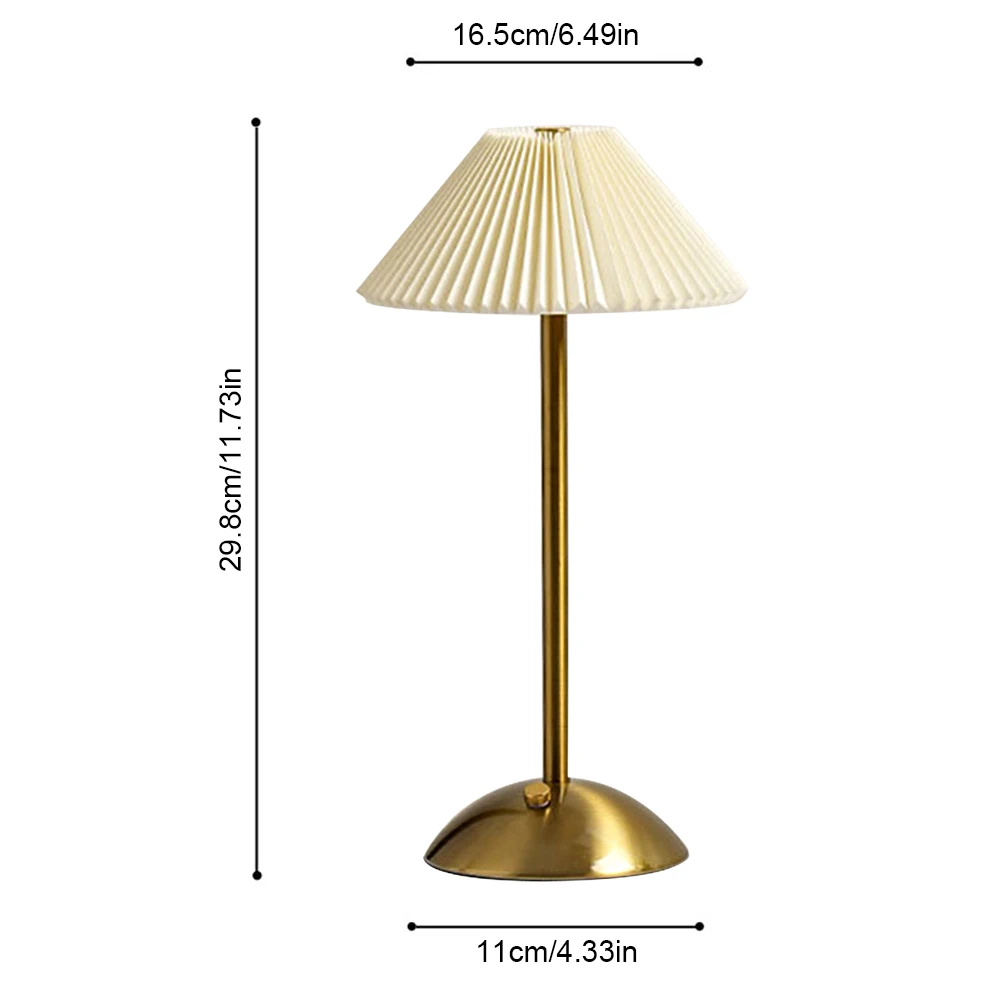 Lampada da comodino nordica con ricarica USB, lampada da atmosfera artistica, stile moderno con base in metallo per l'arredamento del soggiorno della camera da letto