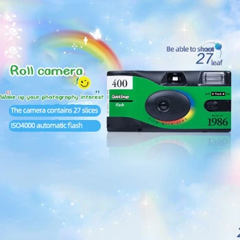كاميرا فيلم Fujifilm 135 مع حساسية فلاش 400 درجة يمكن التقاط 27 صورةًا كاميرا فيلم Fujifilm Quicksnap للاستعمال مرة واحدة