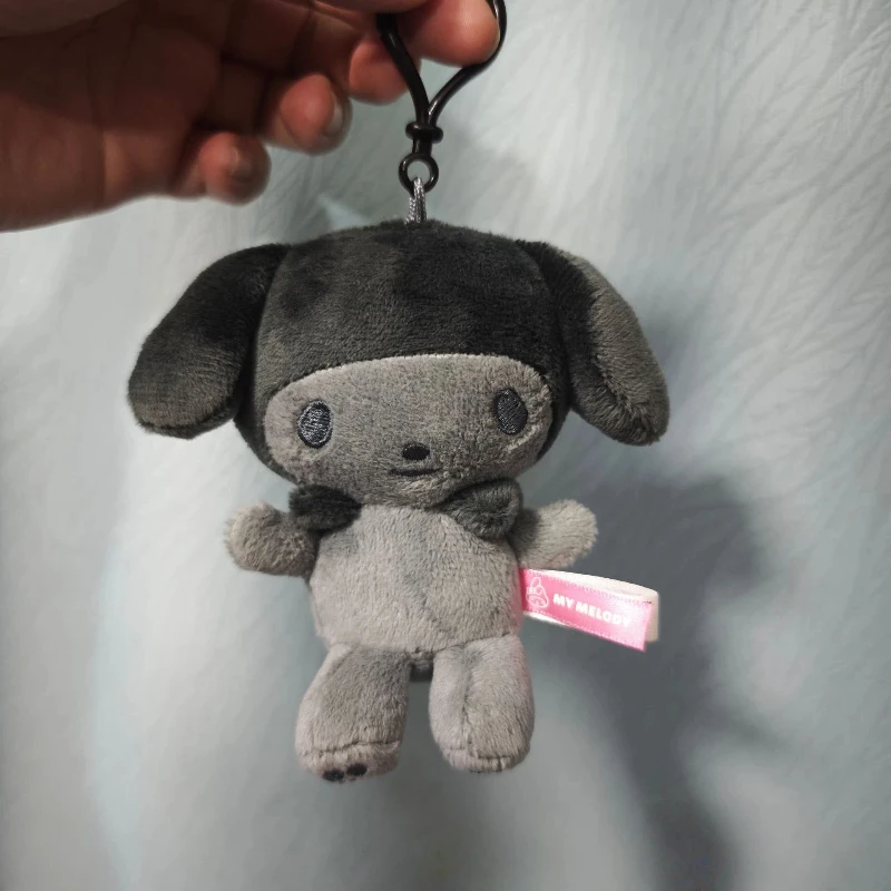 카본 블랙 시리즈 쿠로미 멜로디 플러시 펜던트 만화 인형 주변 플러시 키체인 백팩 장식 펜던트 창의적인 선물