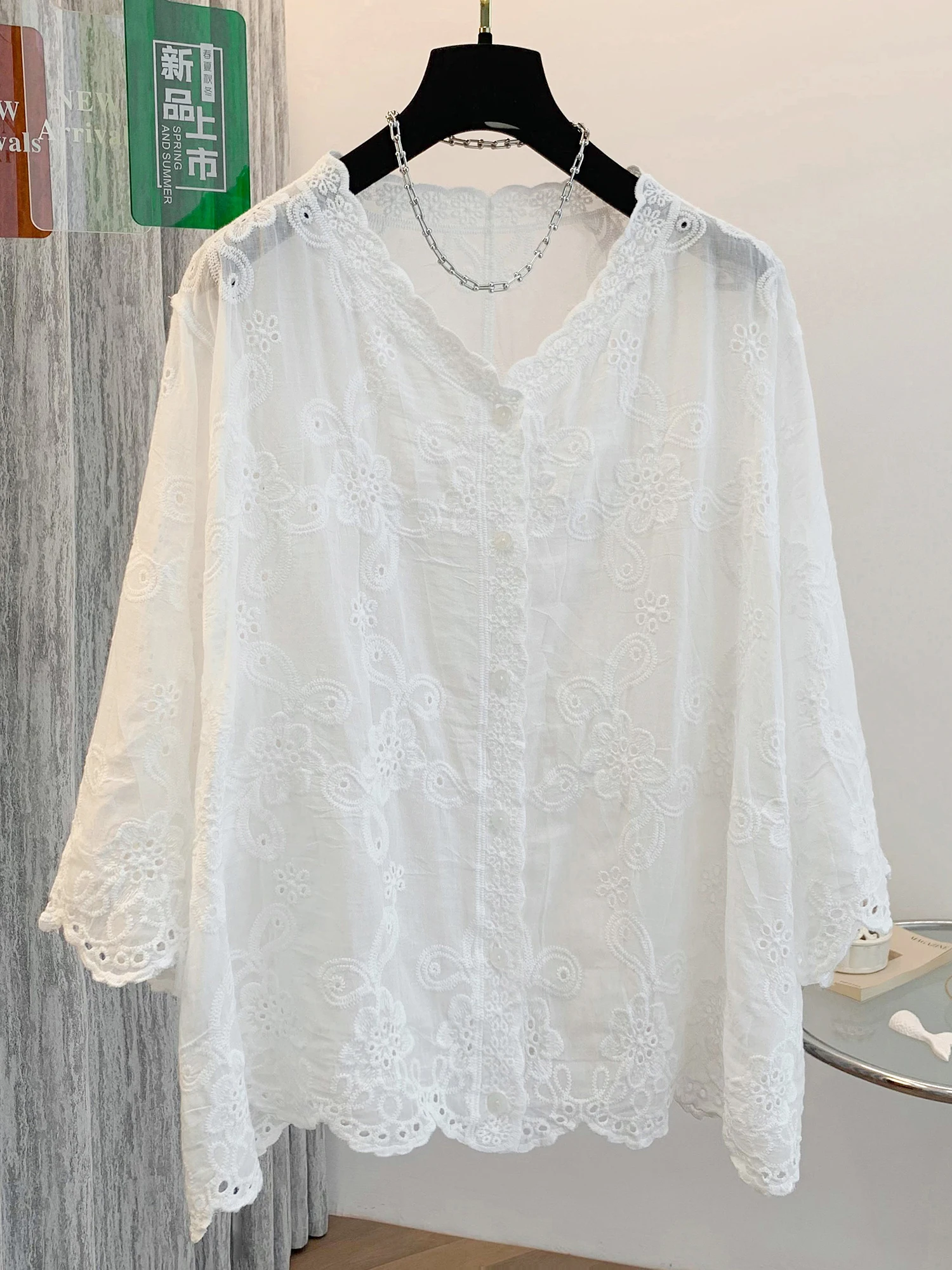 

Lace Hollow out Design Loose Women's irt Summer Large Size Button Clip Tag Seven Sve Top Comfortable Breathable Cotton