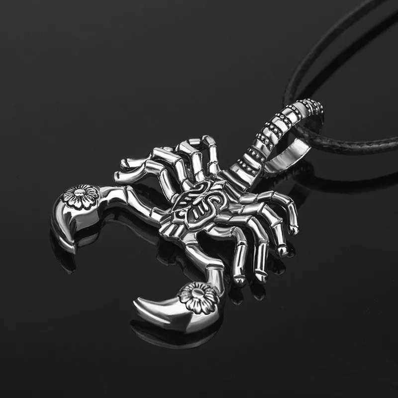 Hiphop Rock Necklaces Men Animal Stainless Steel Lion Scorpion Pendant Gold Chain Necklaces Pendants for Men Fashion Jewelry