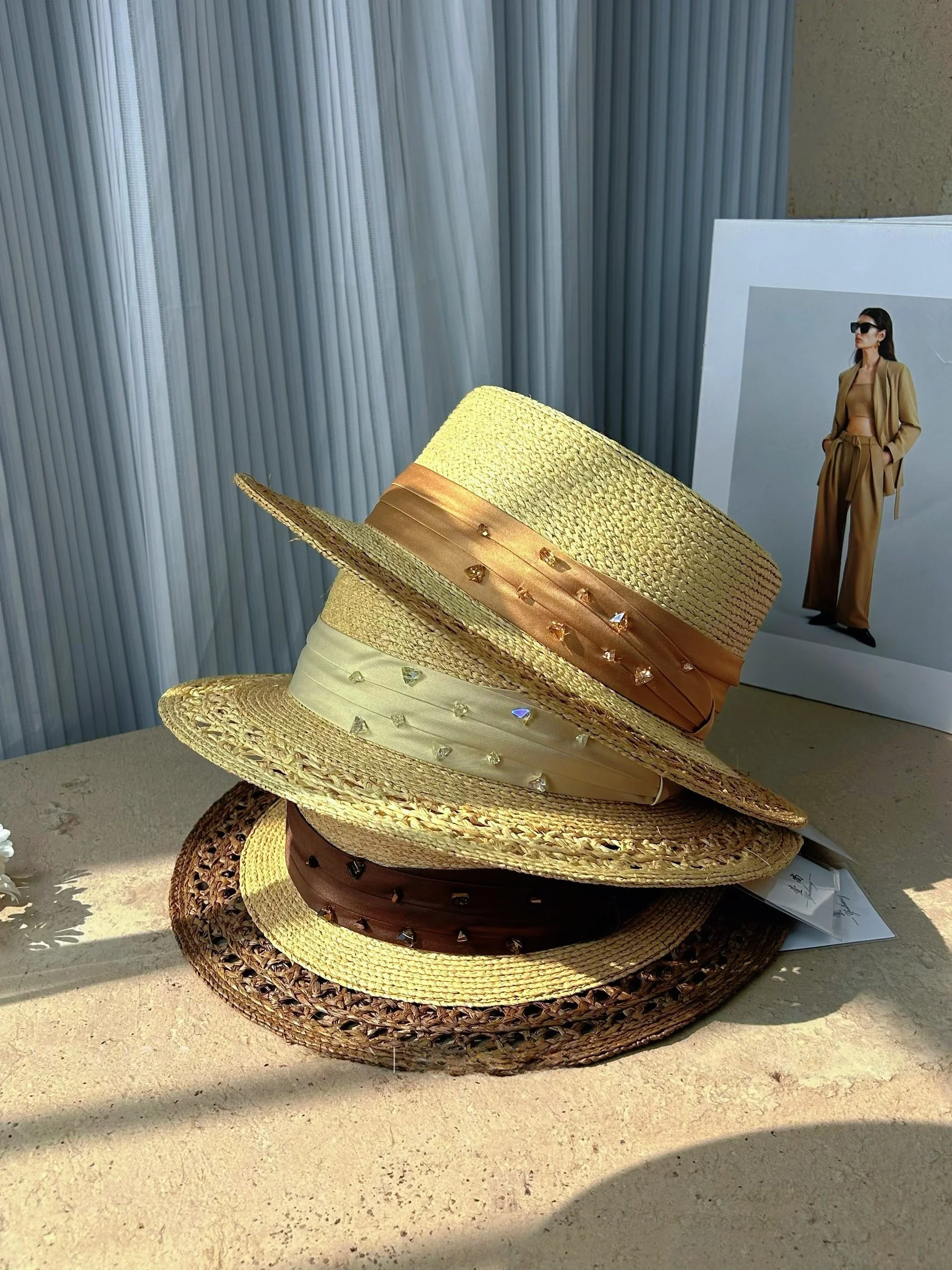 summer-fashion-wide-brim-straw-hat-hand-sewn-rhinestone-decorated-flat-top-hat-sunscreen-breathable-foldable-casual-style
