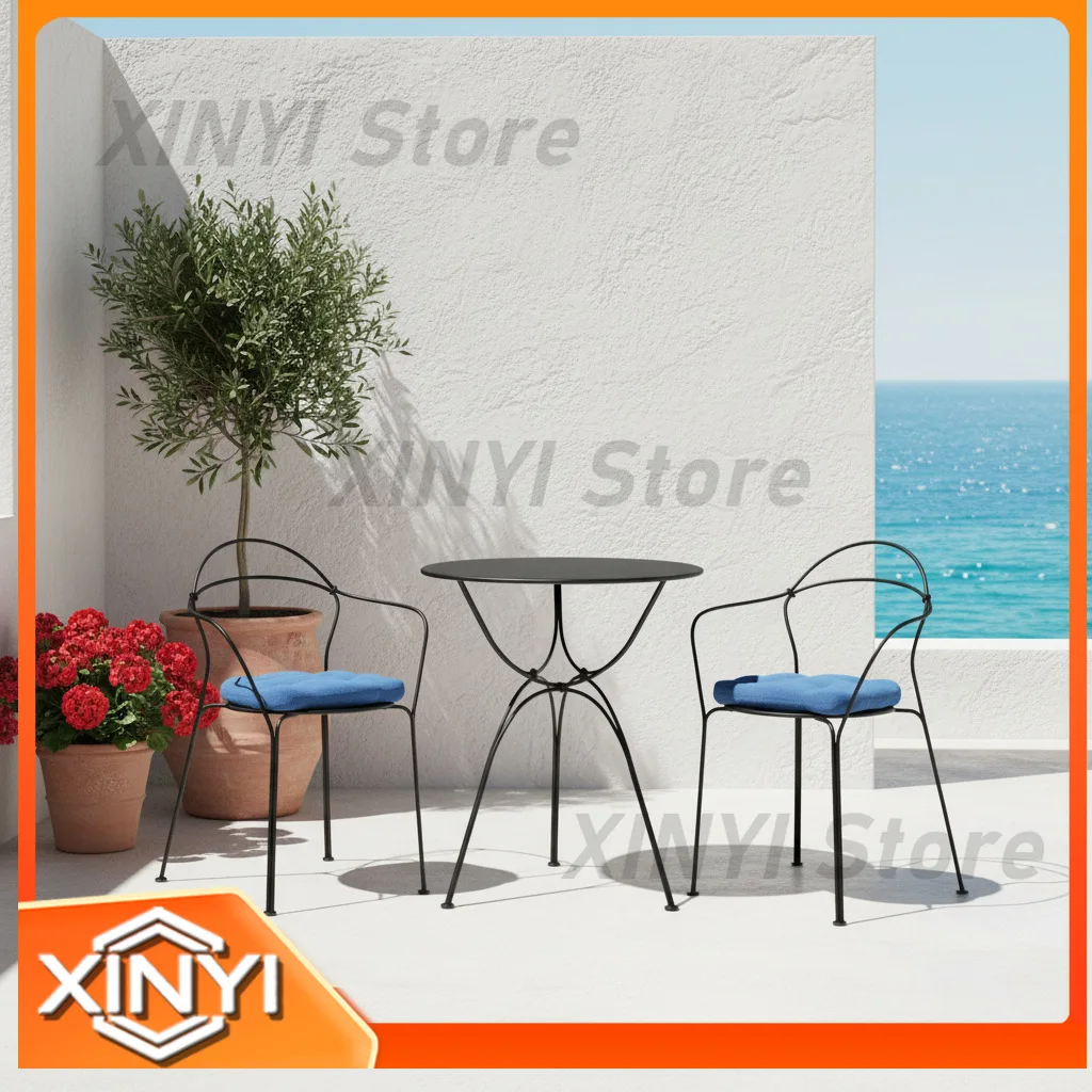Iron Outdoor Table and Chair Set for French Style Courtyard Hotel Garden Patio Cafe and Homestay Use