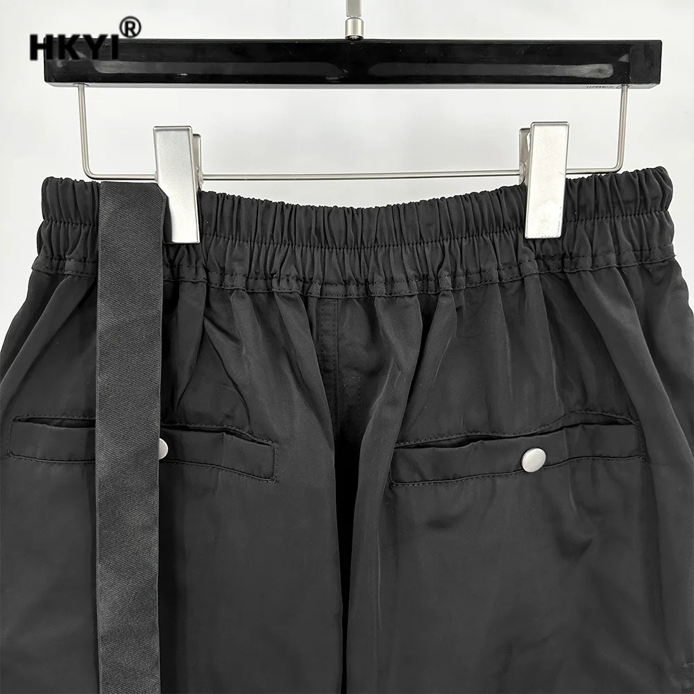 HKYI Men's dark multi pocket zipper design loose high street workwear shorts