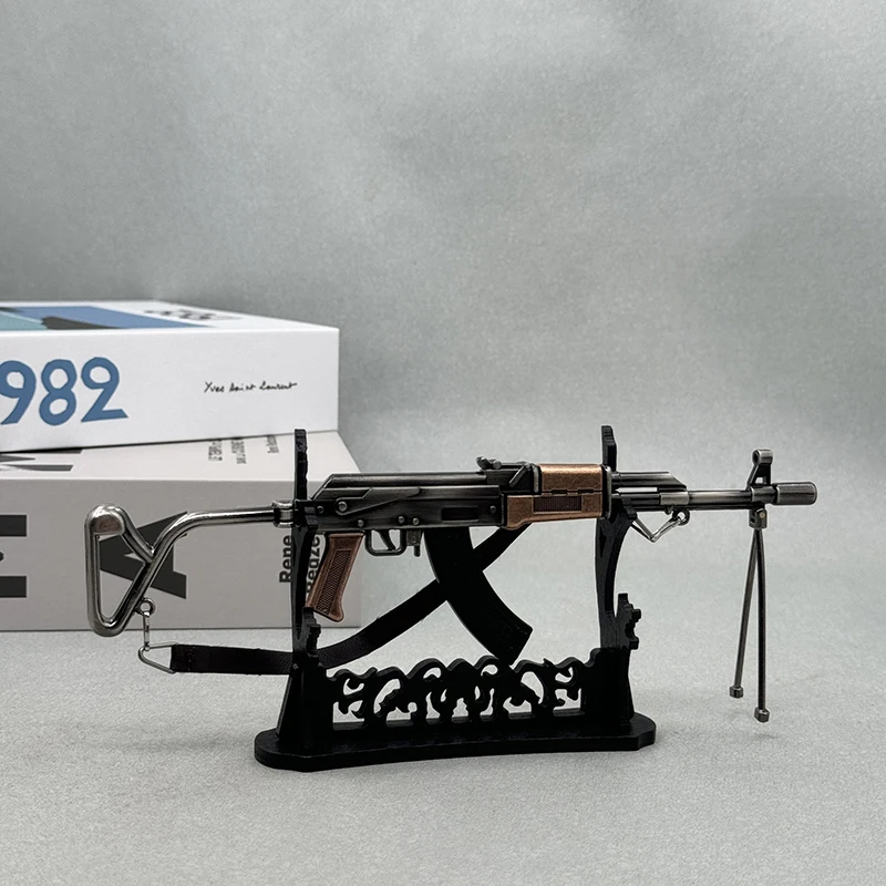 PUBG Battlegrounds AK47 Assault Rifle Replica 20 cm, Metallmodell, nicht befeuern, zusammenklappbarer Bestand, abnehmbarer Mag, Fan-Geschenk – Detail 11
