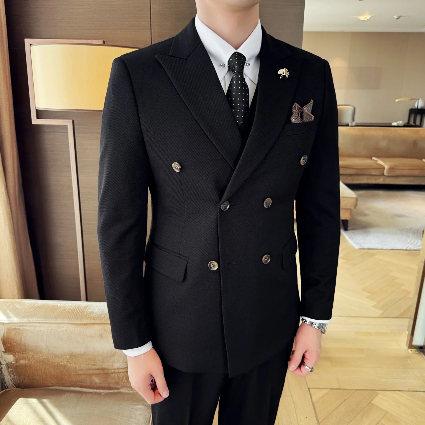 High-end British men's business double-breasted groom wedding dress, fitted Korean style suit three-piece set