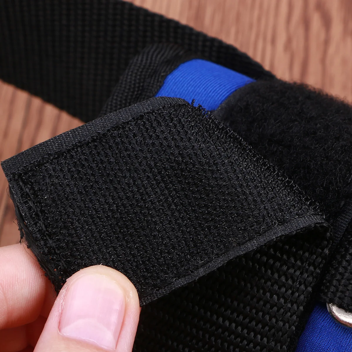 

2pcs Padded Ankle Cuffs Workout Straps For Leg Extensions Butt Hamstrings Exercises With Cable Machines Resistance Trainers