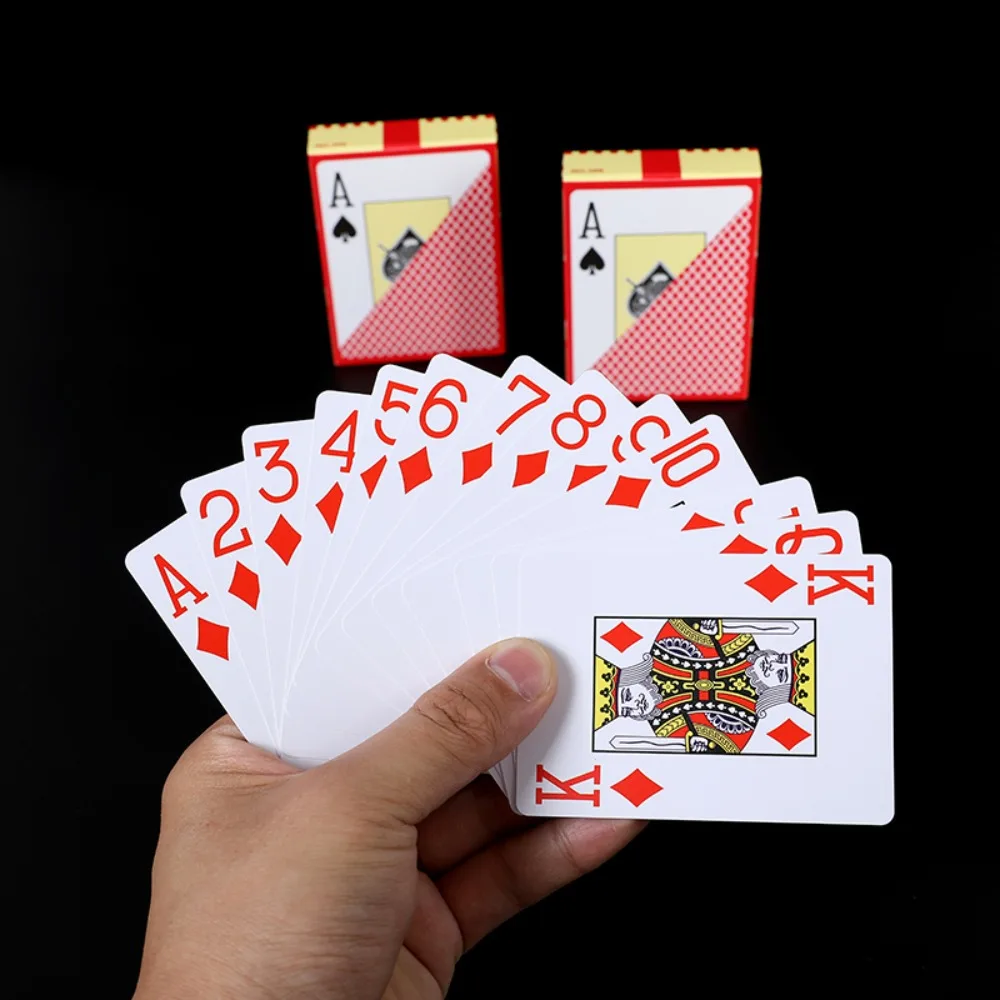 Naipes duraderos a prueba de agua, plástico PVC, exfoliante, Texas Hold'em, cartas de Club de póquer de fuente grande y suave para todos los juegos de póquer