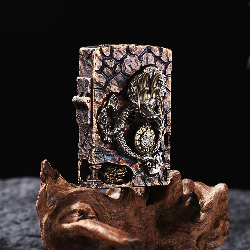 Brass Heavy duty Relief Dragon Armor Fuel Lighter, Personalized Ornament Collection Lighter, Cigarette Accessories, Men's Gift
