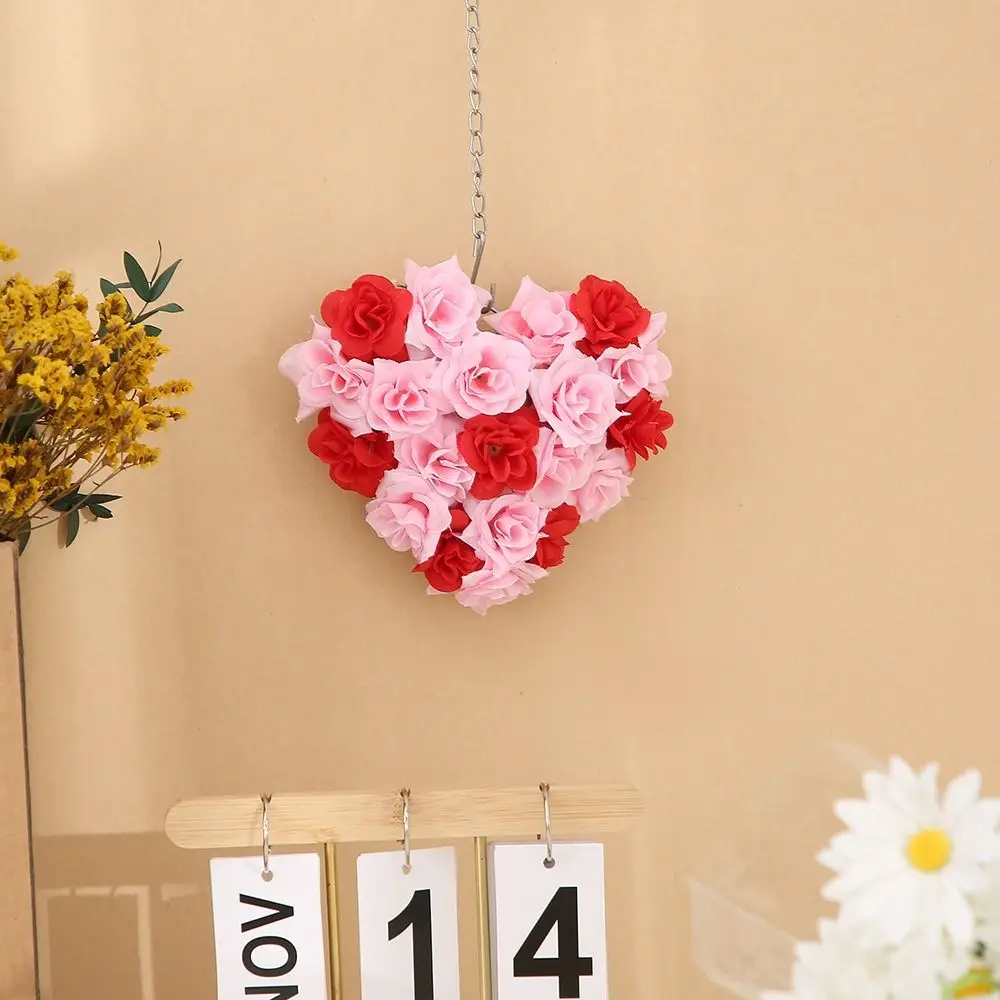 Romantic Valentine's Day Wreath Ornaments Handmade Elegant Rose Heart-Shaped Wreath Hanging Simulation Love Flowers Party Favor