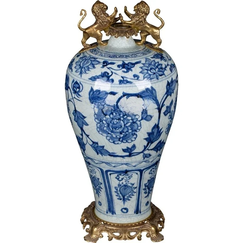 

xxxInlaid Porcelain Blue and White Interlock Branch Lotus Pattern with Copper Lion Jingdezhen Porcelain Chinese Vase Decoration