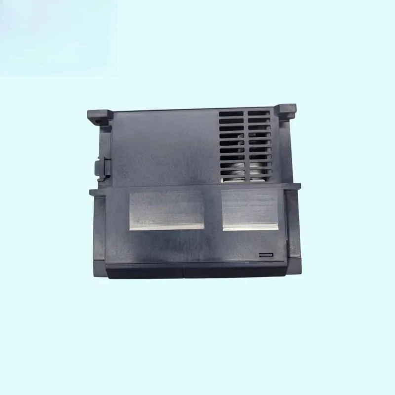 Elevator inverter FRN7.5LM1S-4EA high-performance frequency drive, reliable motor control