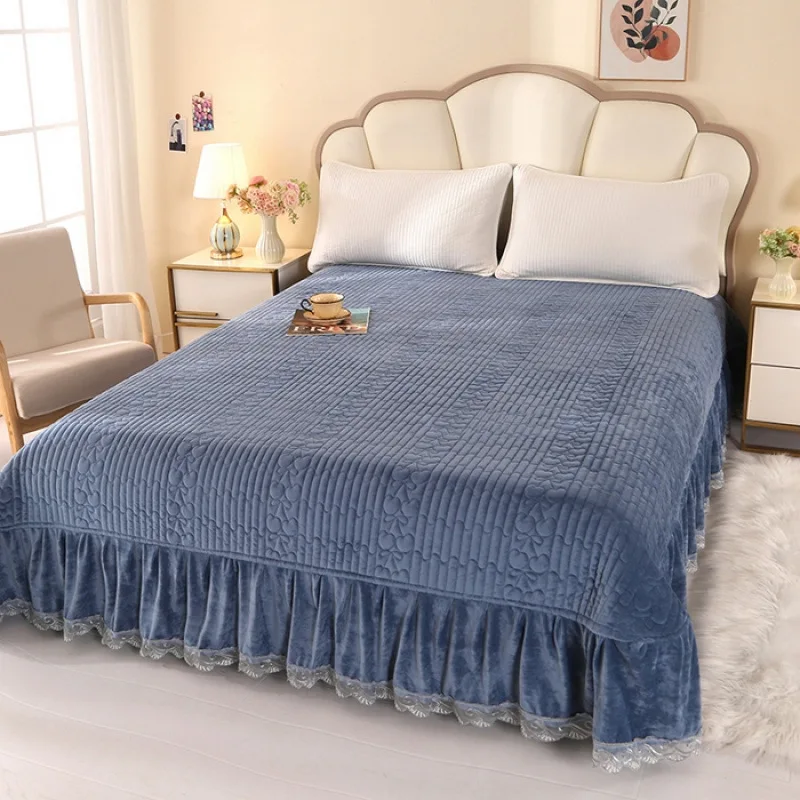 2025 new solid color simple lace baby velvet padded single bed cover large lace model without pillowcase