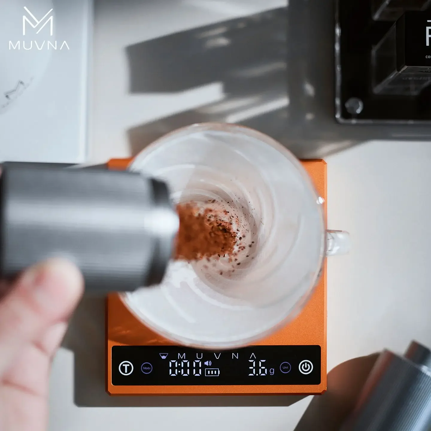 ميزان القهوة MUVNA Zero G PLUS 0.1 كجم/ميزان إلكتروني للقهوة المخمرة يدويًا، مقياس إلكتروني ذكي من Barista Espresso باللون الأسود