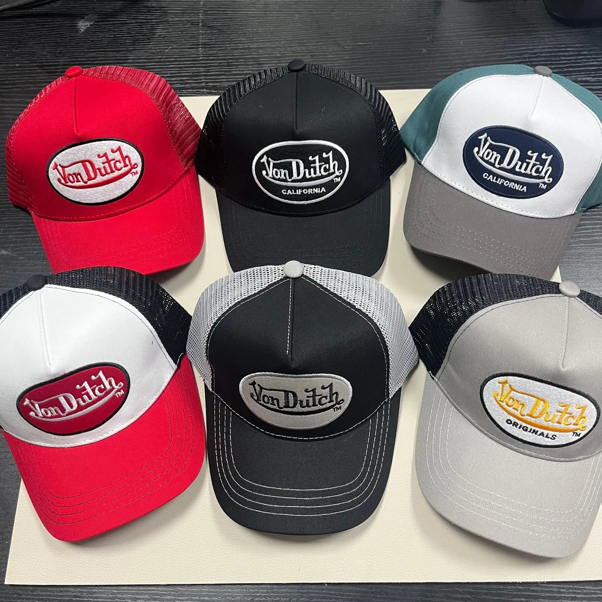 Casual fashion VON Baseball Cap Breathable shade Alphabet embroidery Sunblock Mesh Embroidered DUTCH Trucker Hat
