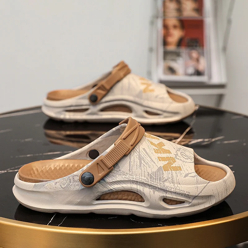 

Men's Beach Sandals Summer Sports Anti-Slip Deodorant Large Size Slippers Driving Dual-Purpose Sensation Teenage Moccasins