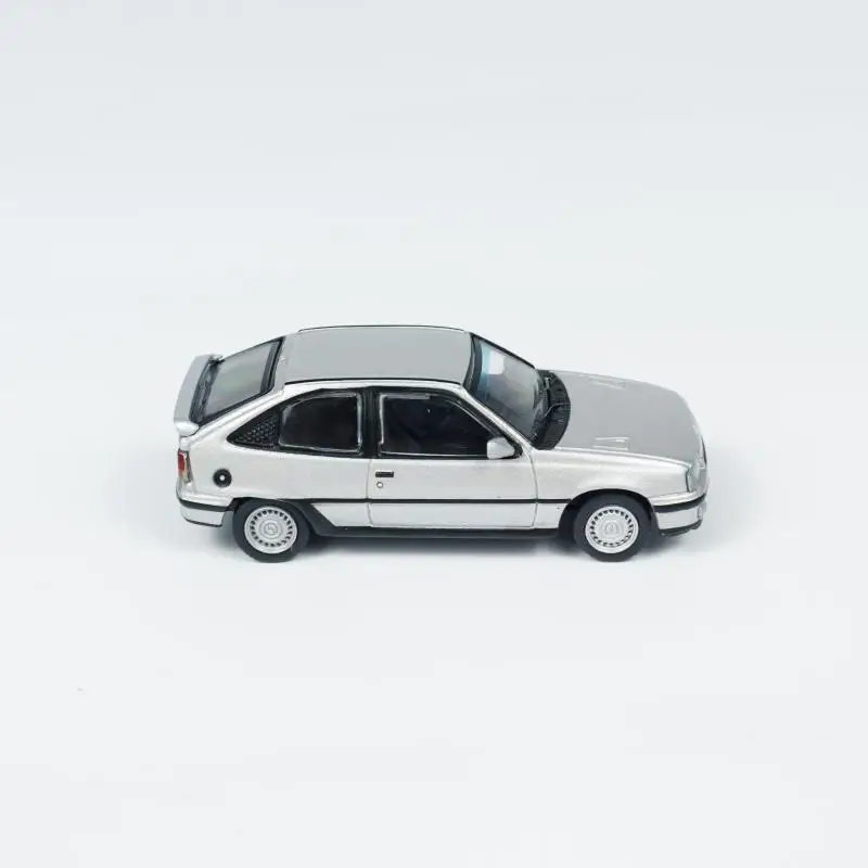 TW Tarmac Works 1:64 Opel Cadit GSi Alloy car model Collection gift