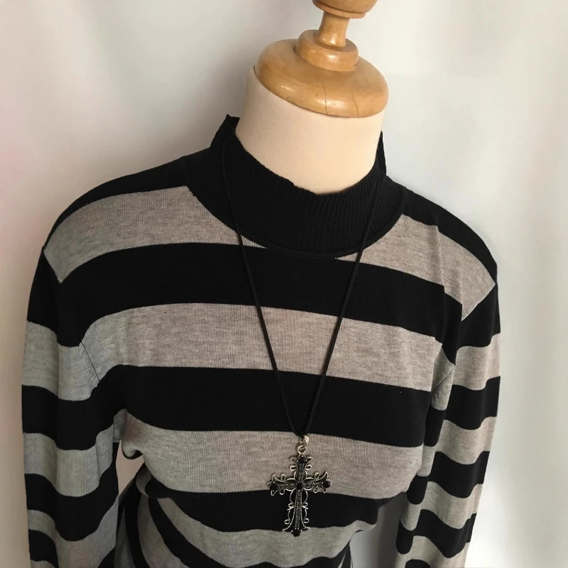 เสื้อสเวตเตอร์ถักผู้หญิงแขนยาวลายทางสไตล์เกาหลีแบบยุโรปและอเมริกา คอสูง ทรงหลวม ใส่ได้หลากหลาย