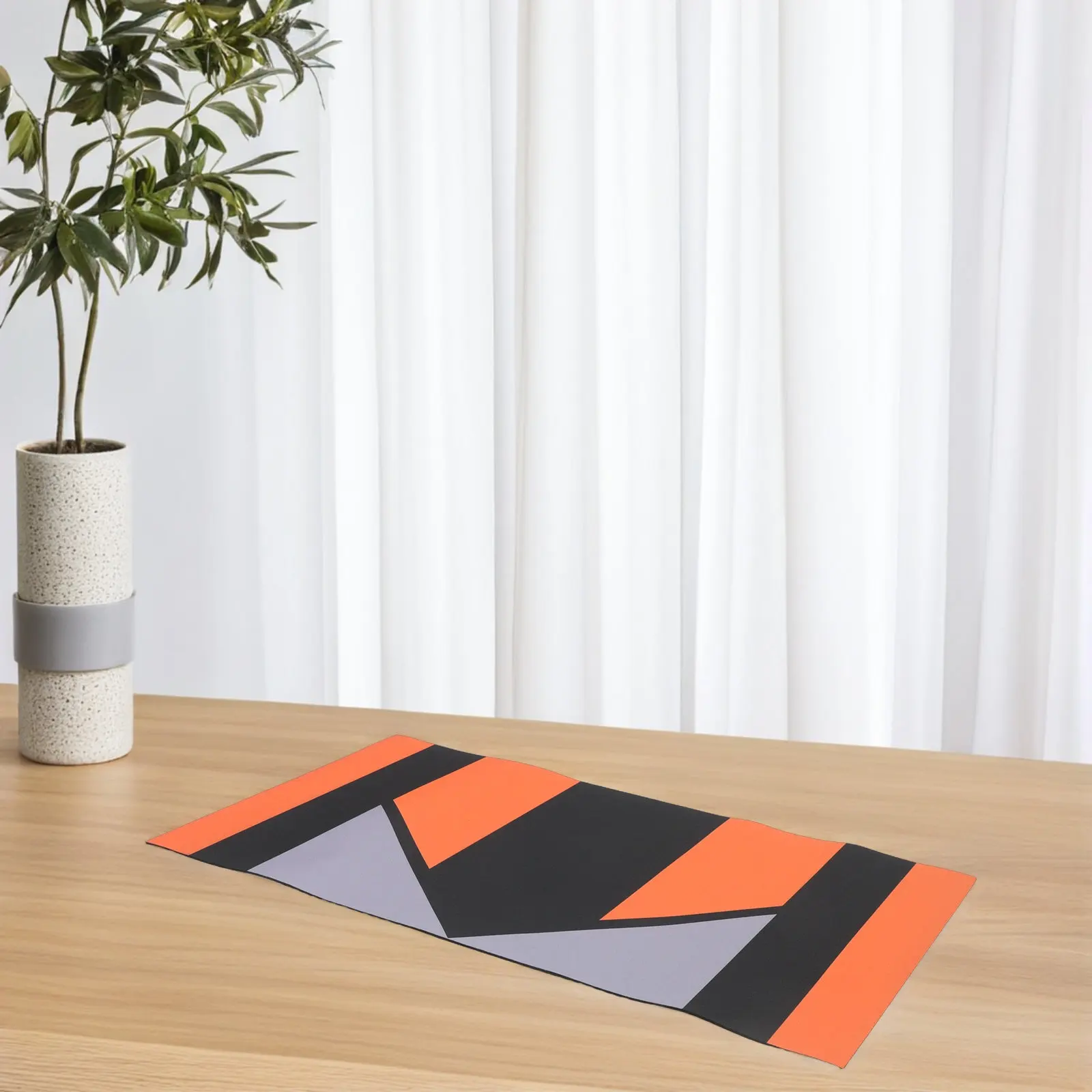 

Softball Baseball Home Plate Non-Slip Training Mat Highlighted Pitching Zone 17x28 Inch Portable Practice Guide Baseball