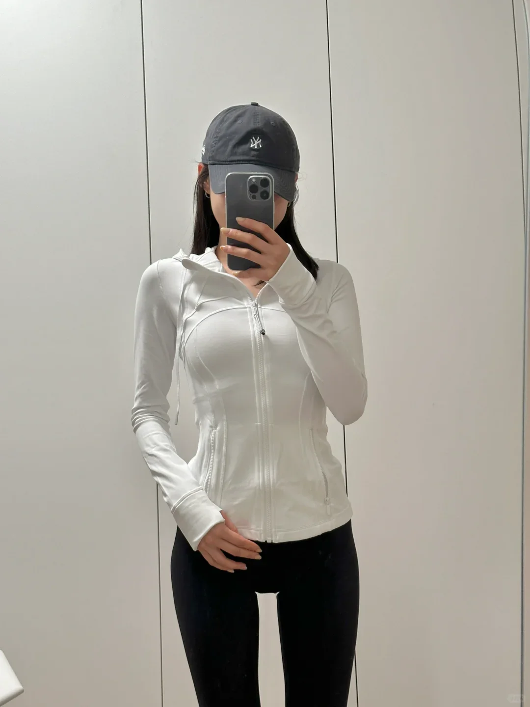 one pcs New hooded jacket for summer, thin, quick drying, slimming, tight fitting, sports and elastic jacket, slim fit