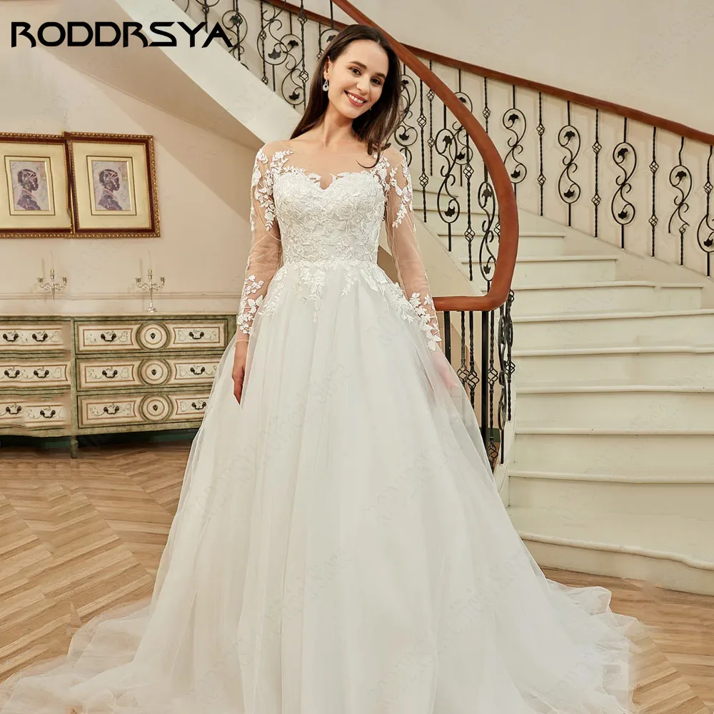 RODDRSYA Elegant Langarm Brautkleid Scoop Illusion Zurück A-Linie Applikation Brautkleider TülRoddrsya elegante Langarm Brautkleid Schaufel Illusion zurück A-Linie Applikation Brautkleider Tüll mit Sweep Zug plus Größe