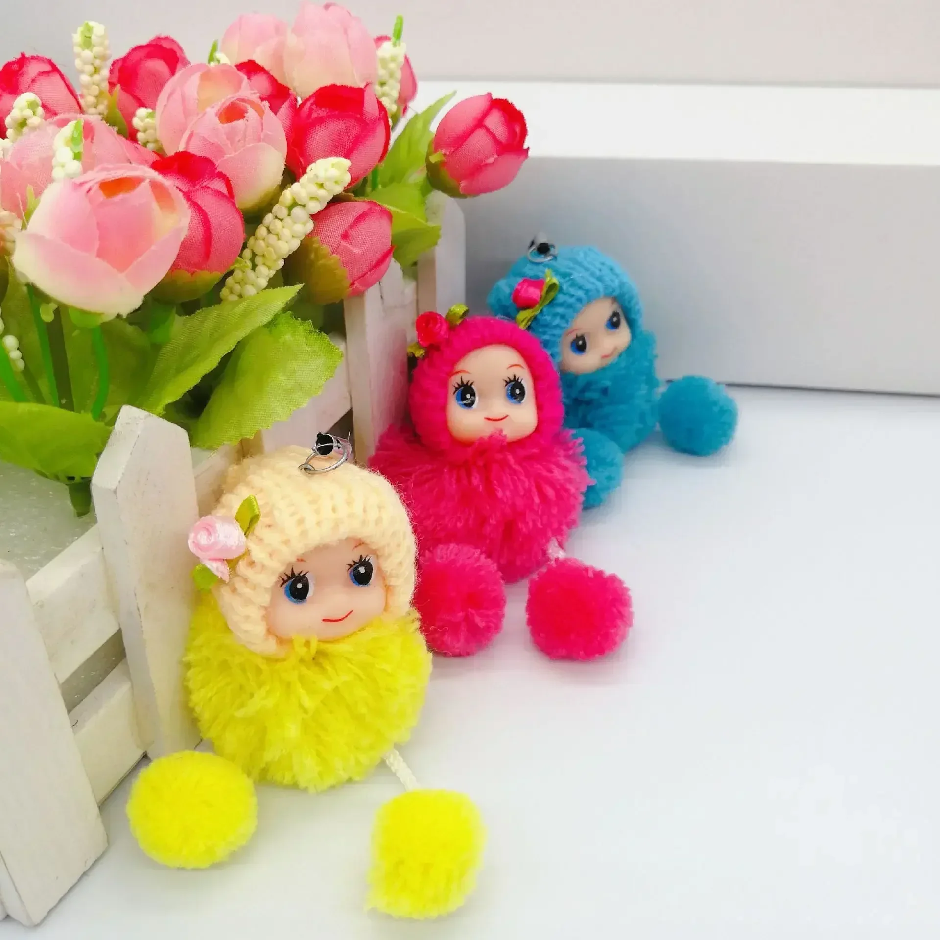 1PC 8cm Cute Woolen Ball Doll Pendant Keychain Pendant Favors Wedding Party Throwing Filling Small Gifts