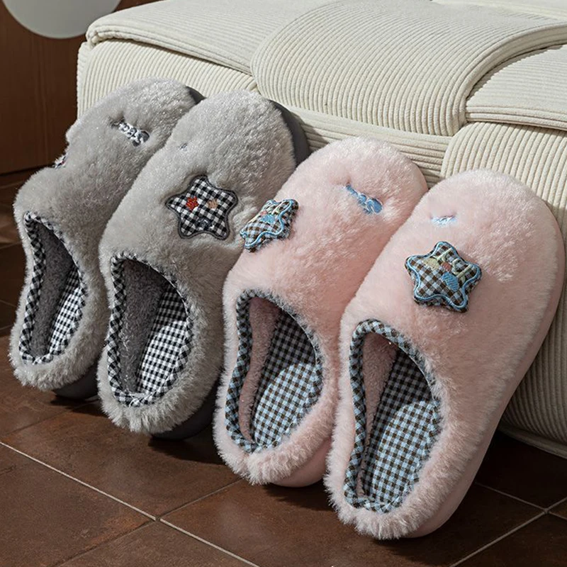 Sweet Girls Cute Star Decoration Plush Home Slippers Women Winter Plaid Thick Sole Bedroom Slippers Men Plus Size Cotton Slides