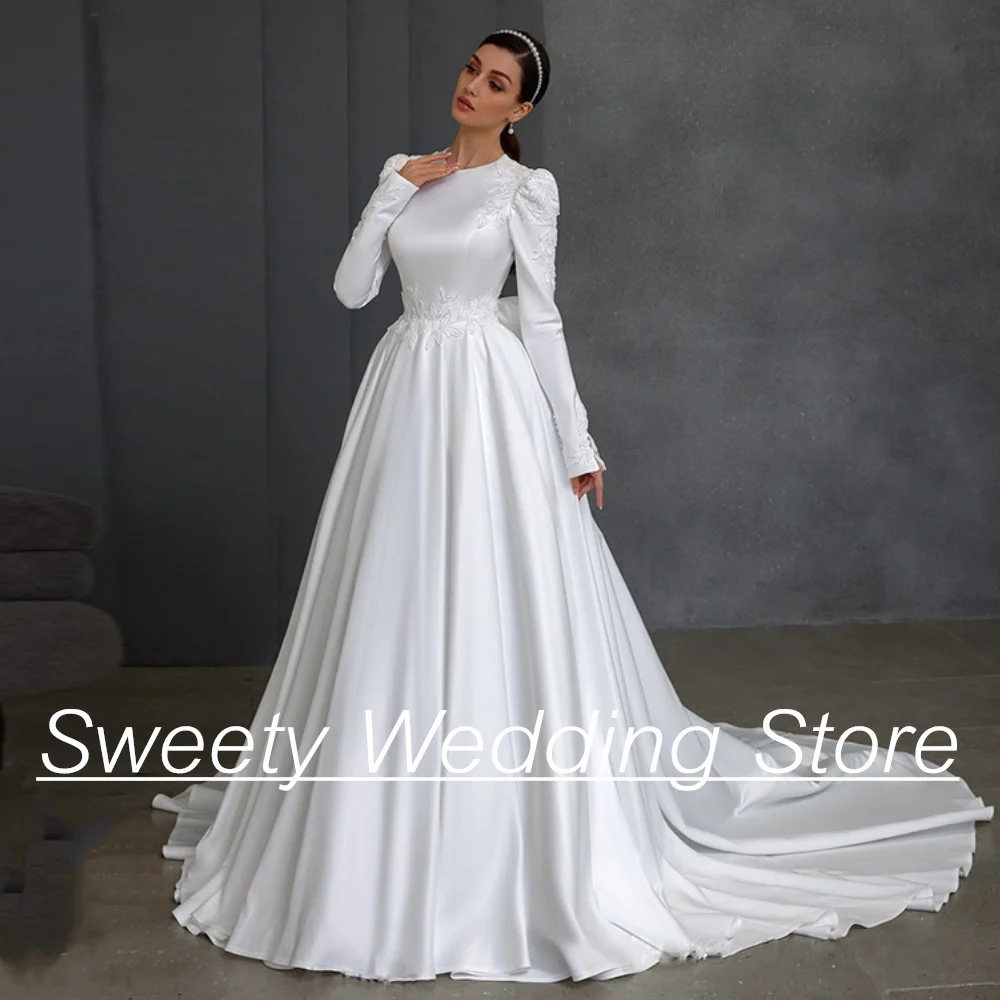 

Modest Wedding Dress Round Neck Long Sleeves Beading Applique Court Train A Line Satin Muslim Bridal Gown Vestido De Noiva