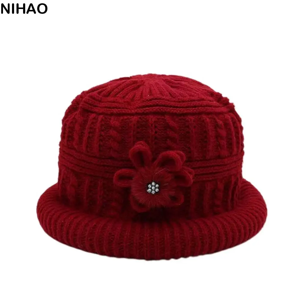 

Sweet Flower Floral Knitted Bucket Hat Plush Crochet Woolen Hat Thickened Wide Brim Warm Fisherman Hat Mother
