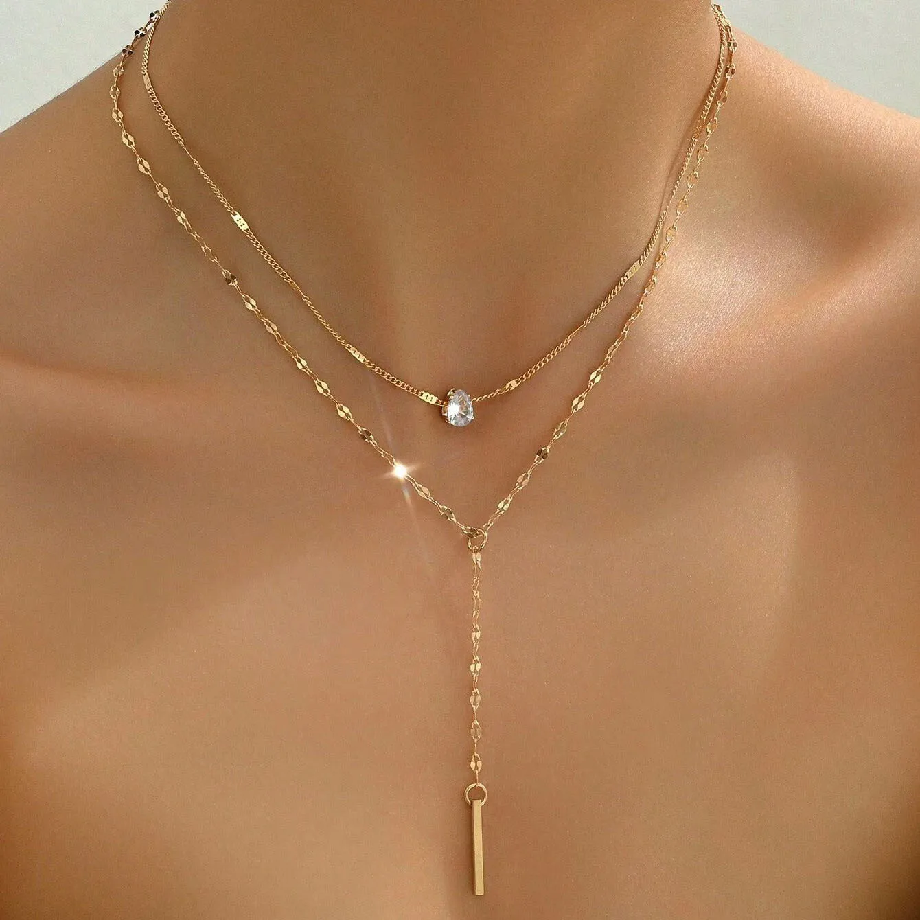 Y-Shaped Geometric Pendant Necklace with Water-Drop Accents • Electroplated Alloy Clavicle Chain • Lightweight Multi-Layer Desig
