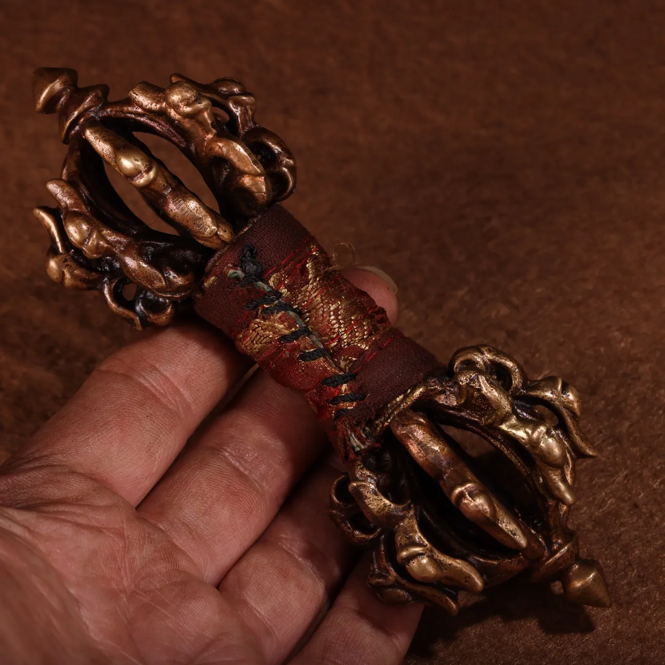 

6"Tibetan Temple Collection Old Bronze Cinnabar Nine Shares Beast Head Dorje Vajra Phurpa Amulet Dharma Town House Exorcism