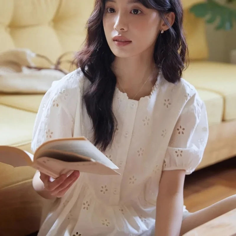 

Embroidered Hollow Puff Sleeve Shirt Women's Summer New Design French Loose Fungus Trim Round Neck Top