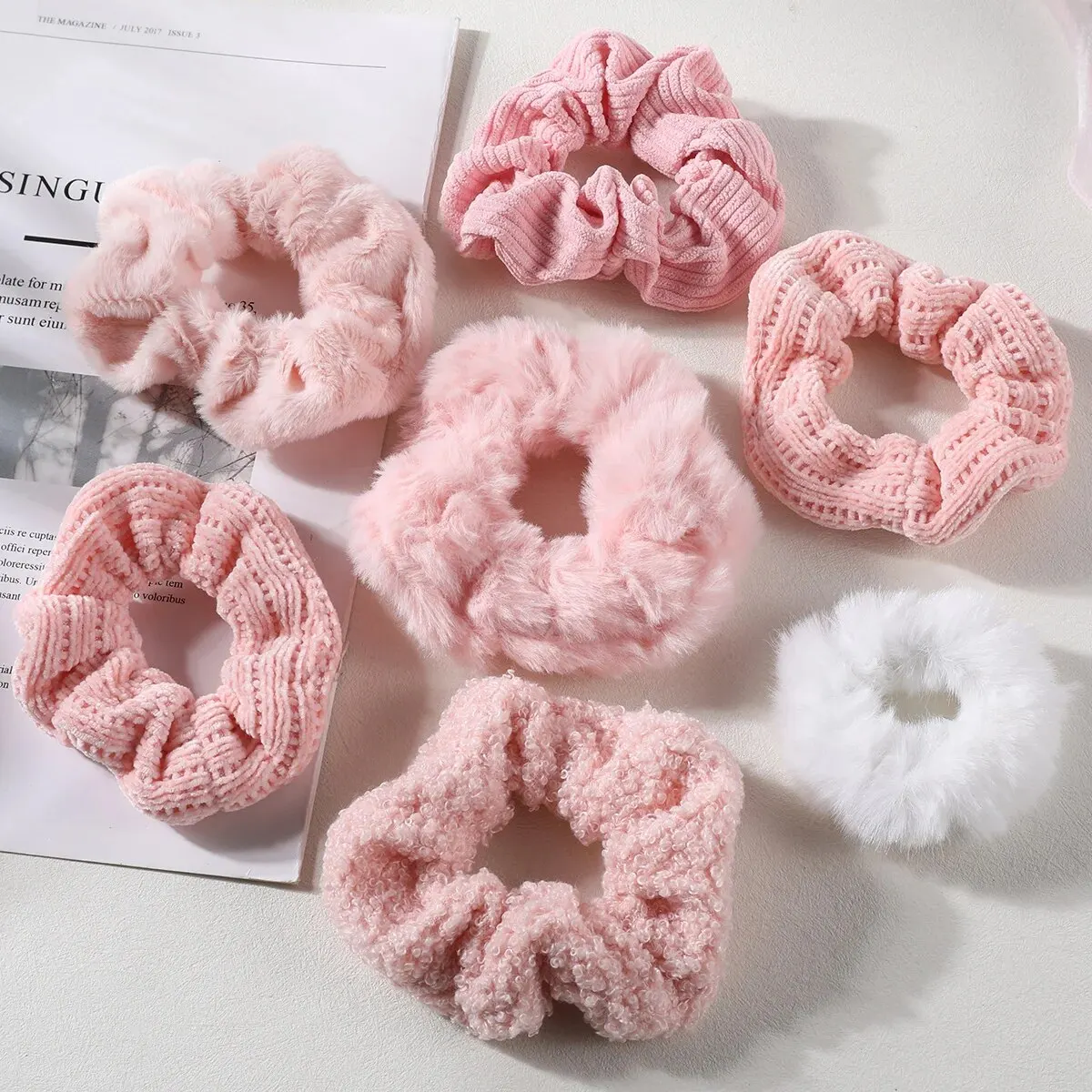 7 Pcs/Set Women Hair Scrunchies Set Plush Solid Hair Band for Girls Ponytail Holder Rubber Bands Hair Ties Hair Accessories