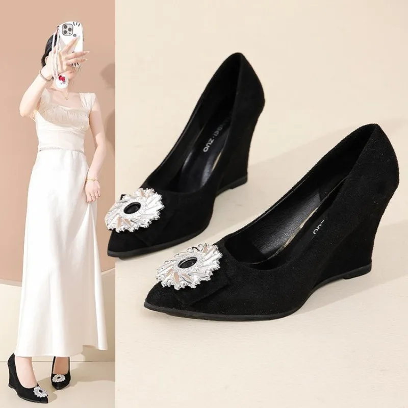 Slope Follow-up Shoes for Women, 2026 Spring New Fashionable Rhinestone Pointed Shallow High-heeled Shoes