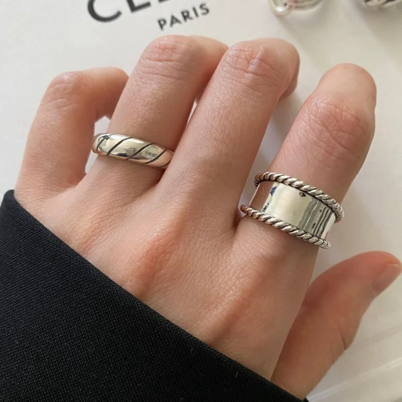 Silvology ของแท้925เงินสเตอร์ลิงกระจกพื้นผิวกว้างแหวน Twist ด้านข้าง Glossy เว้าแหวน Minimalist เครื่องประดับ Fine