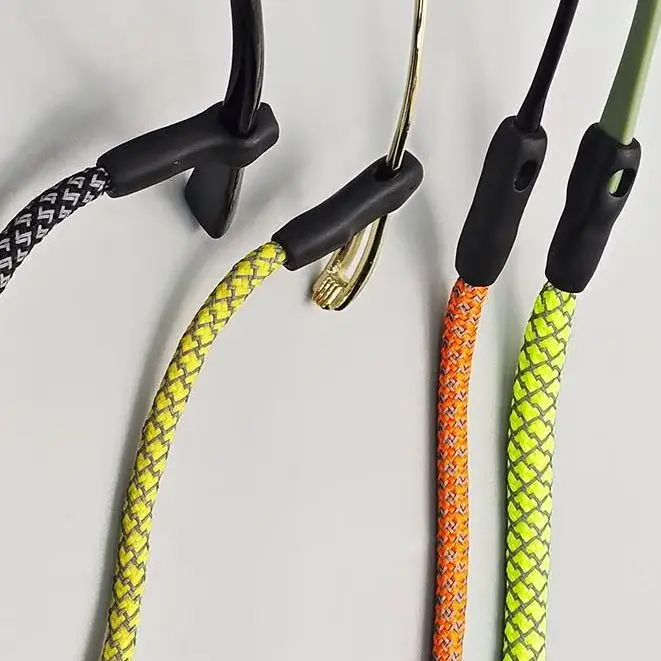 Светоотражающая-нескользящая-цепочка-для-очков-–-регулируемый-ремешок-для-очков-для-спорта-бега-и-повседневного-использования-с-защитой-от-скольжения