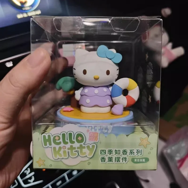 6-7CM Sanrio Hello Kitty Four Seasons Zhi Xiang Katie Cat Dekoracja Damski samochód wewnętrzny Aromaterapia PVC Figurki akcji zabawka Prezent