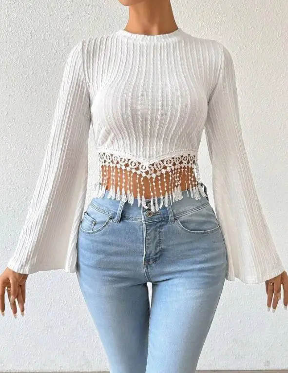

2026 Autumn/Winter New Women's Fashion Art Elegant Tassel Design Trumpet Sleeve T-shirt, Short Top Women's Wear