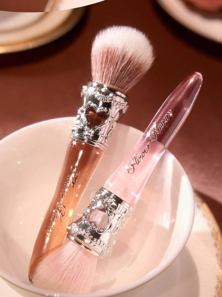 Flower Knows The Sweetie Bear Collection Brown Pink Blush Brush Soft Easy To Smudge Makeup Brush Makeup Tool