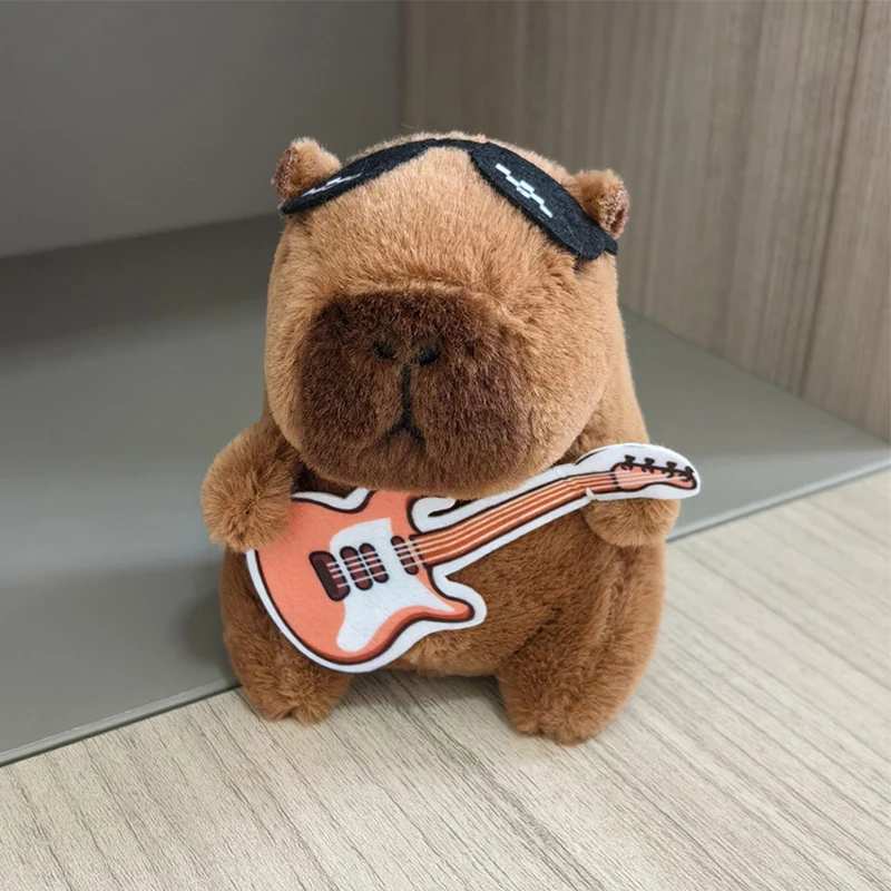 Niedliche Gitarre Capybara Plüsch tier Cartoon Meers chweinchen Anhänger weich ausgestopfte Puppe Rucksack Schlüssel bund Tasche Auto Schlüssel ring Dekor Kind Geschenk