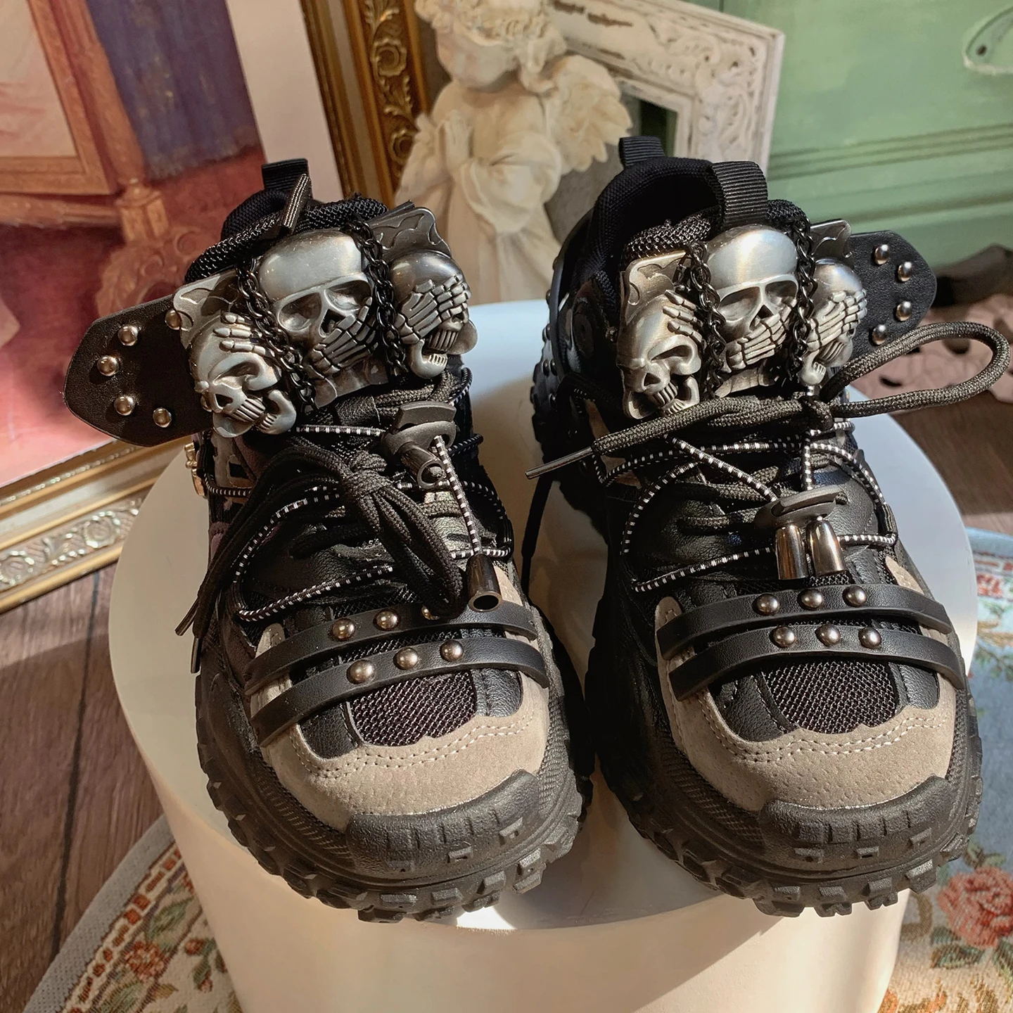 

Pinkyo Original Skull Cross Metal Punk Style Dad Shoes Subculture Dark Series Thick Soled Sports Shoes