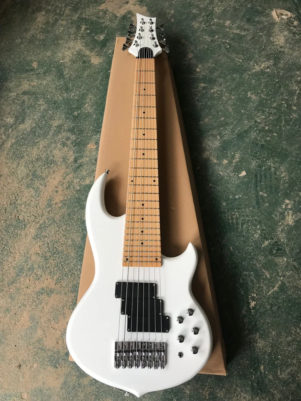 

8 Strings Electric Bass Guitar with Maple Neck ,Chrome Hardware,Provide customization