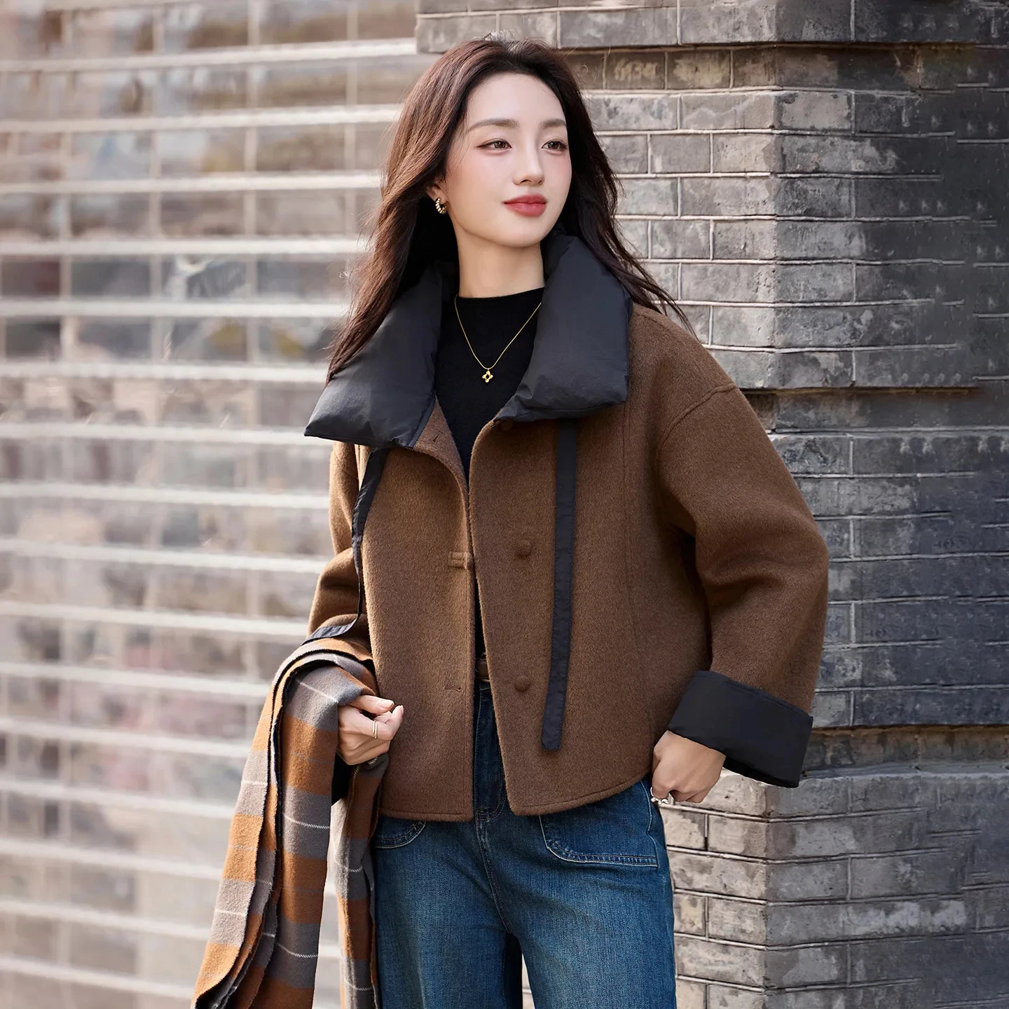 

Women's ort Thiened Woolen Coat 2025 Autumn Winter New High-End Collar Splicing Loose Faion Outerwear Polyester Fiber