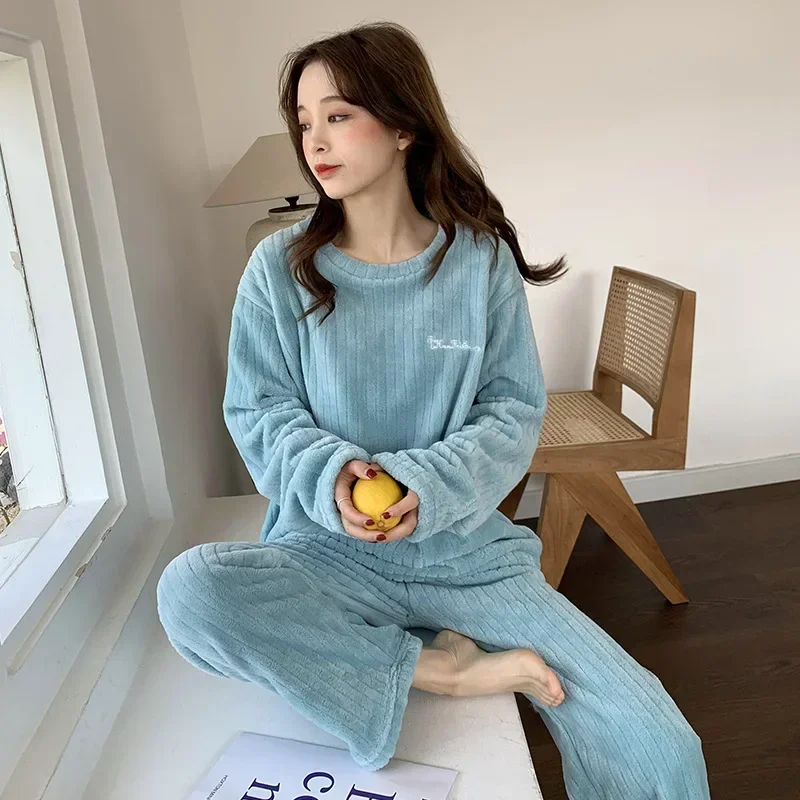 

Women Velvet Pajama Set Fleecing Warm Loose Top And Elastic Waist Pants Home Casual Warm Woolen Suit Women 2024 Autumn Winter