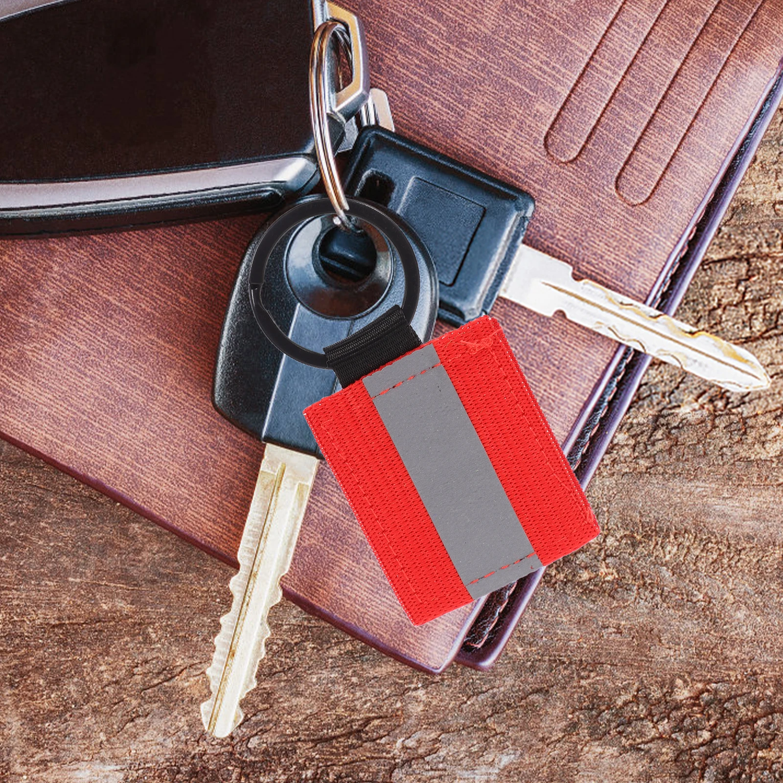

10pcs Red Reflective Keychain Tags Double Sided Safety Pendants Kids Backpack Accessories Outdoor Gear Lightweight Hanging