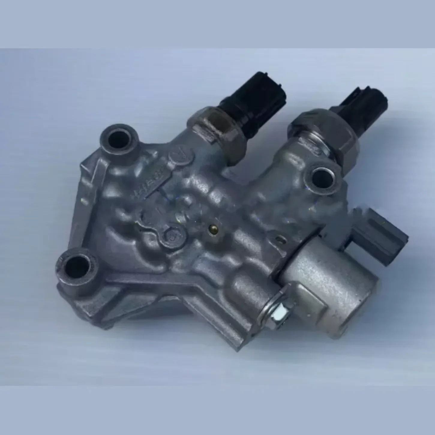 

15810-6B2-A01 Variable Valve Timing (VVT) Solenoid for Honda Accord 2.0L 2018-2020