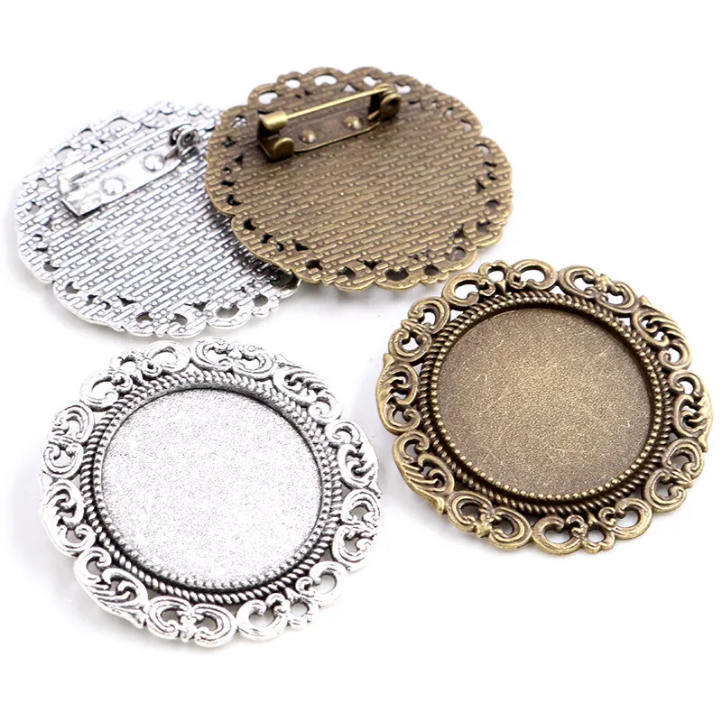Nowa moda 5 sztuk 25mm rozmiar wewnętrzny antyczne posrebrzane kolory brązu broszka w stylu barokowym Cabochon ustawienie podstawy