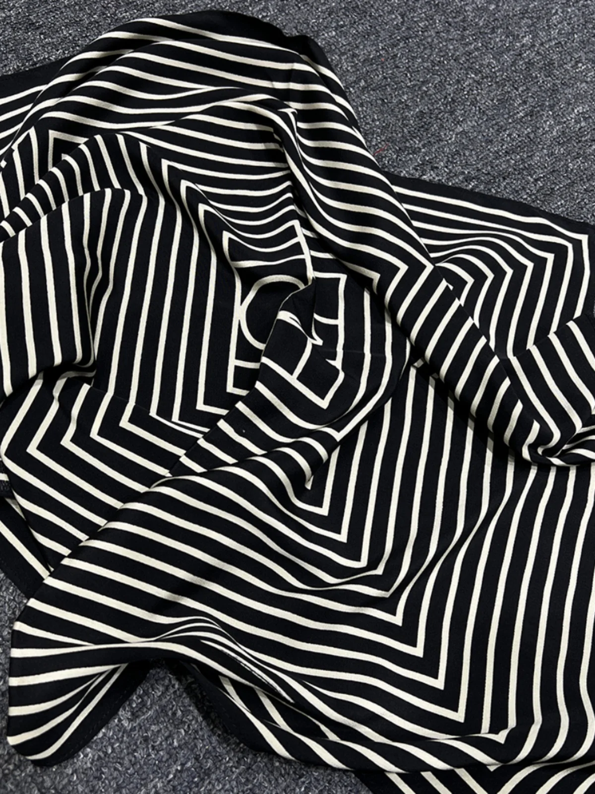 tianun-新しいシルクスカーフ女性用-sle-2026-新しいハイエンド多用途冬用マッチ-n-sle-ストライプパターン装飾的な楽しい