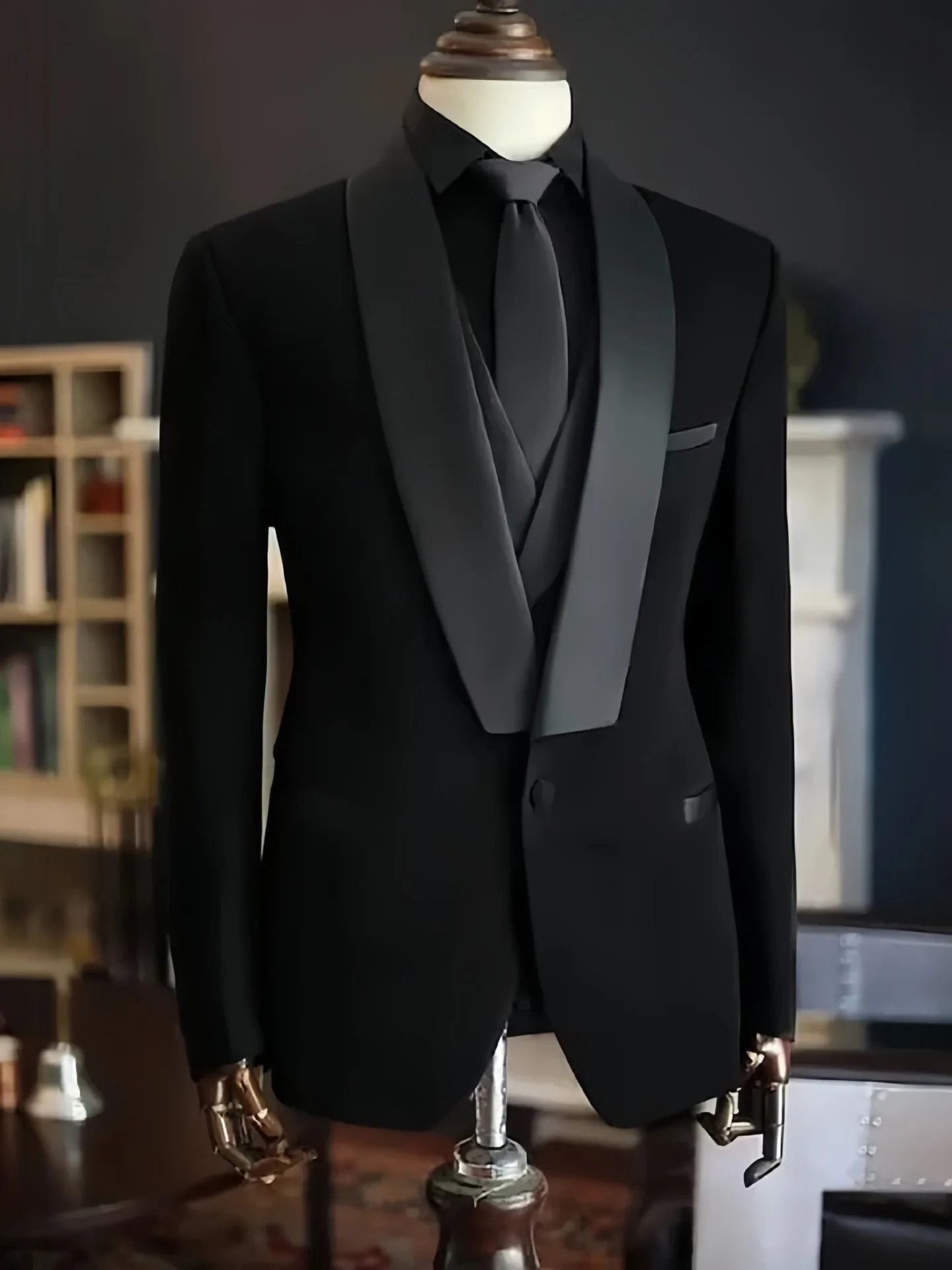 

Деловой легкий роскошный формальный черный костюм. Однобортный приталенный костюм смешанного цвета. Мужской костюм из трех предметов (пиджак + жилет + брюки)